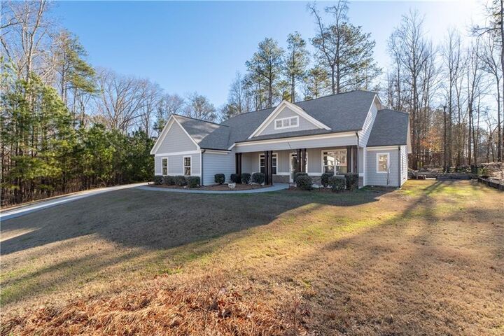 Property Photo:  350 Stonegate Court  GA 30157 
