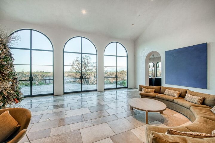 Property Photo:  1530 W Moraga Road  CA 93711 