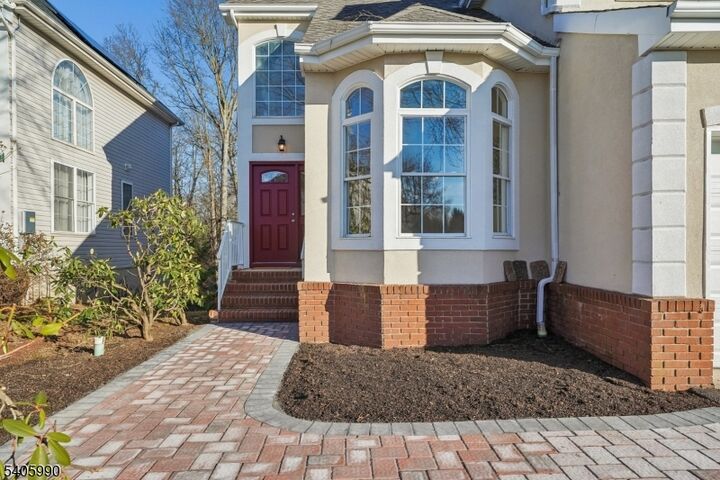 Property Photo:  5 McElroy Ln  NJ 08502 