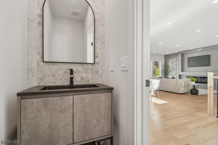 Property Photo:  32 Marion Ave  NJ 07974 