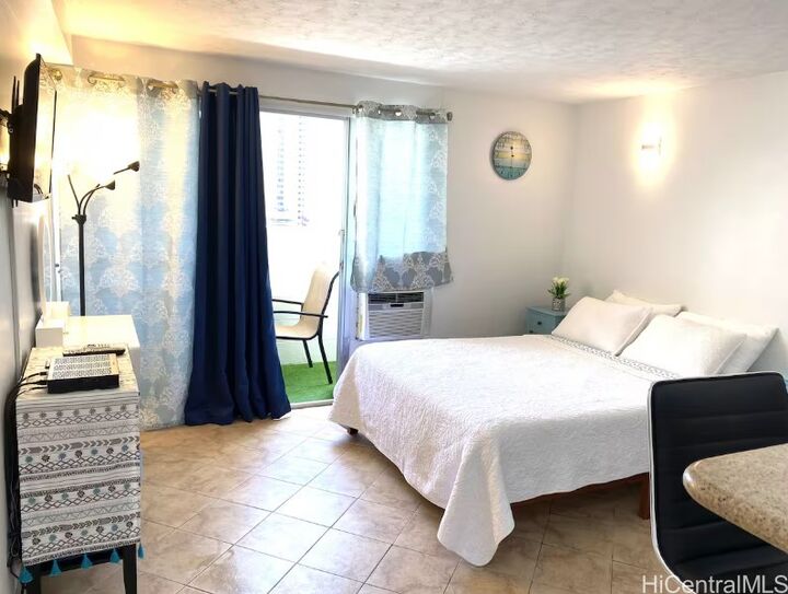 Property Photo:  2450 Prince Edward Street 1005A  HI 96815 