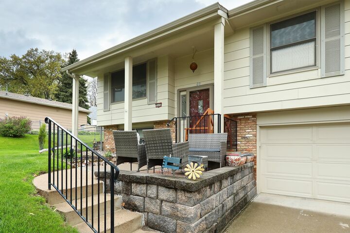 Property Photo:  4404 66th Street  IA 50322 