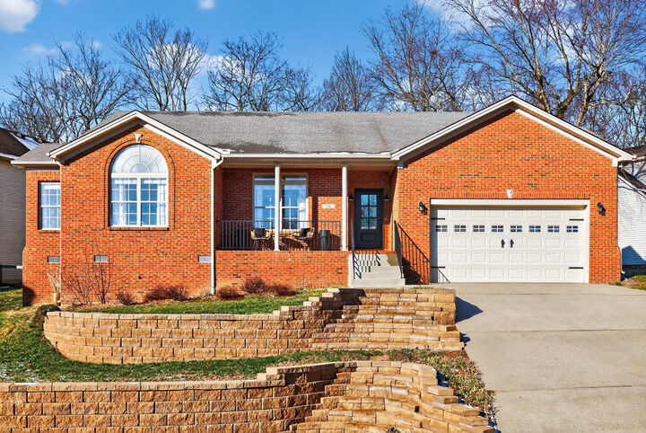 Property Photo:  116 Harborside Court  KY 40324 