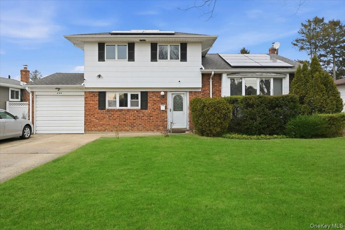 Property Photo:  400 Plainview Road  NY 11801 