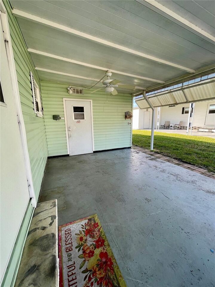 Property Photo: 36 Maple Leaf Court FL 34684
