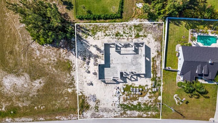 Property Photo:  2310 NW 35th Place  FL 33993 