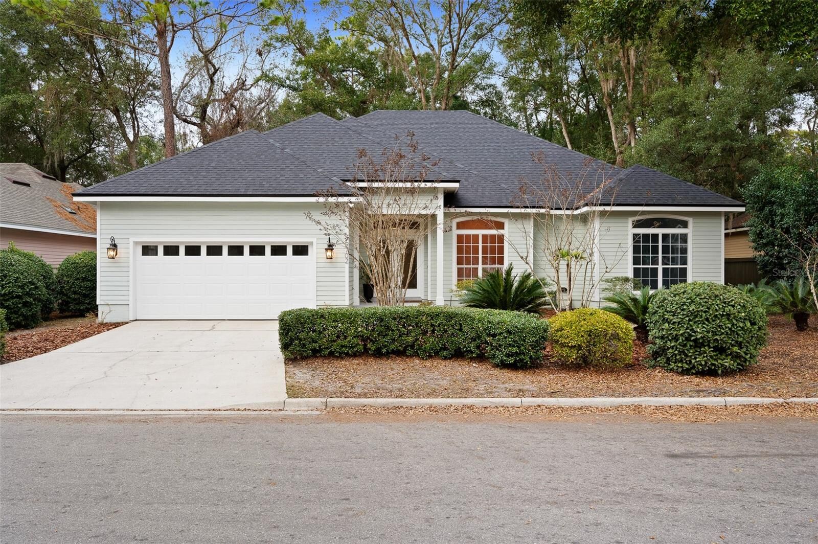 Property Photo:  9702 SW 35th Lane  FL 32608 