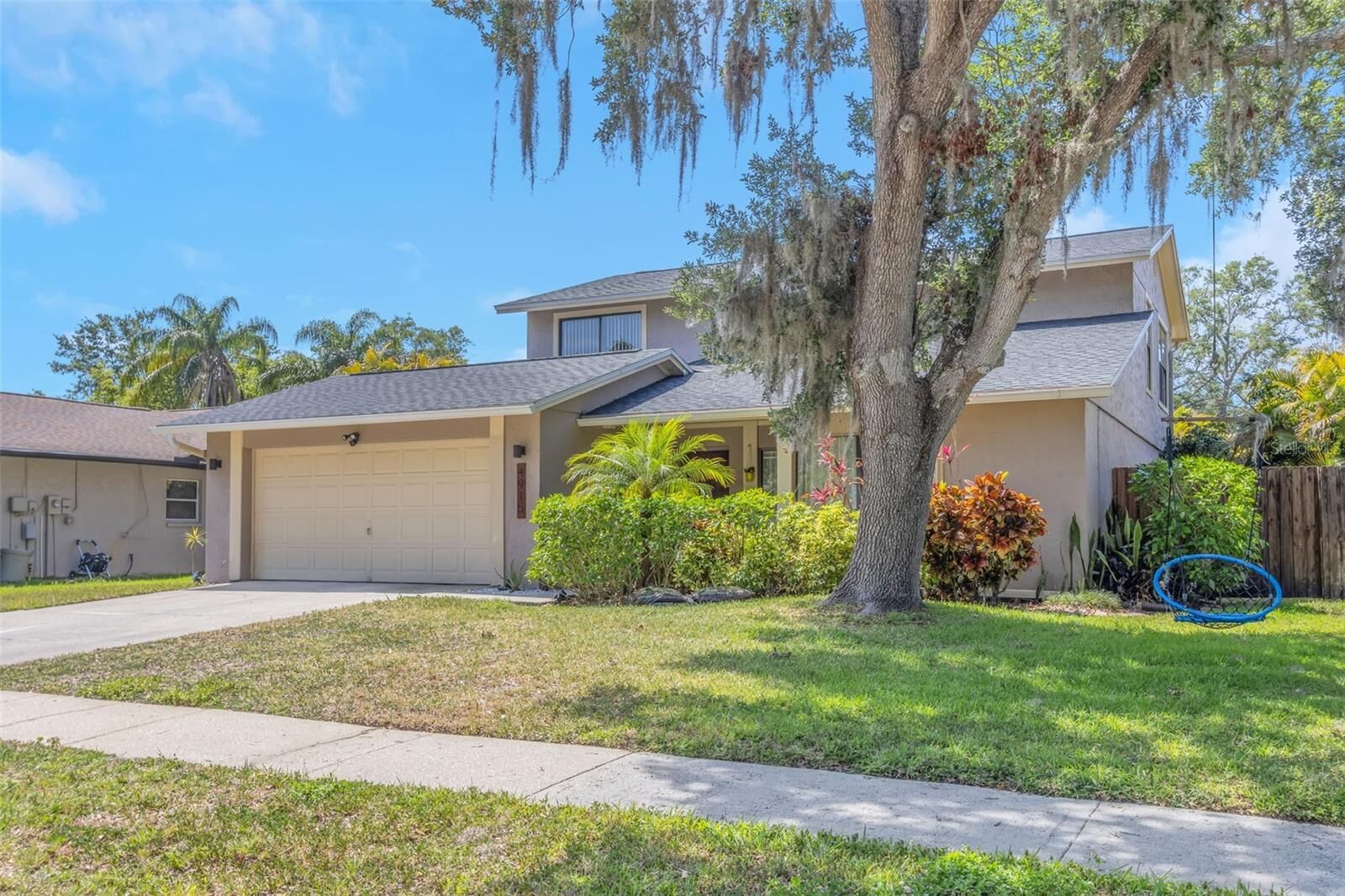 Property Photo:  4915 Pennsbury Drive  FL 33624 
