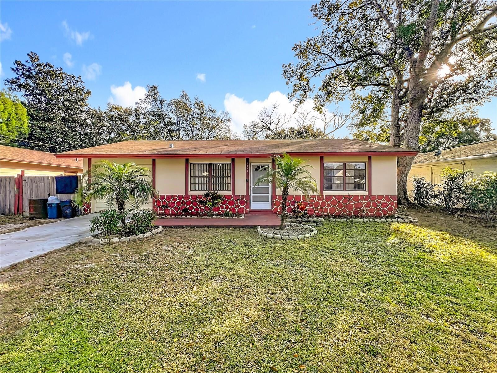 Property Photo:  2551 El Portal Avenue  FL 32773 
