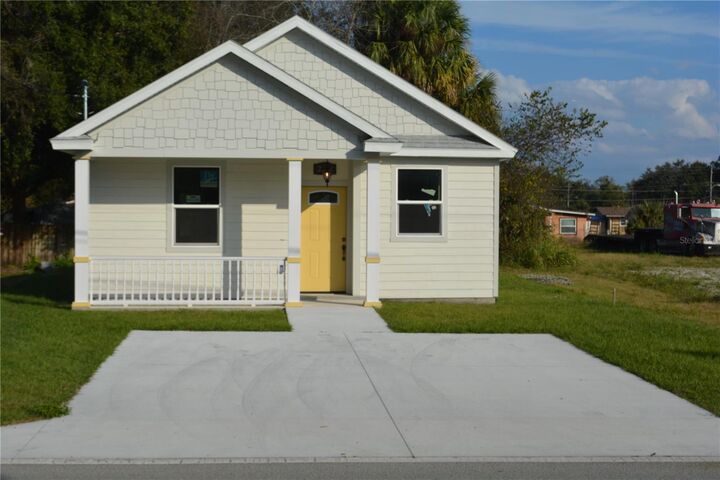 Property Photo: 2221 Sipes Avenue Avenue FL 32771