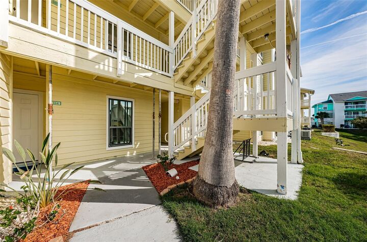 Property Photo:  455 Palm Harbor Boulevard S 164  FL 34683 