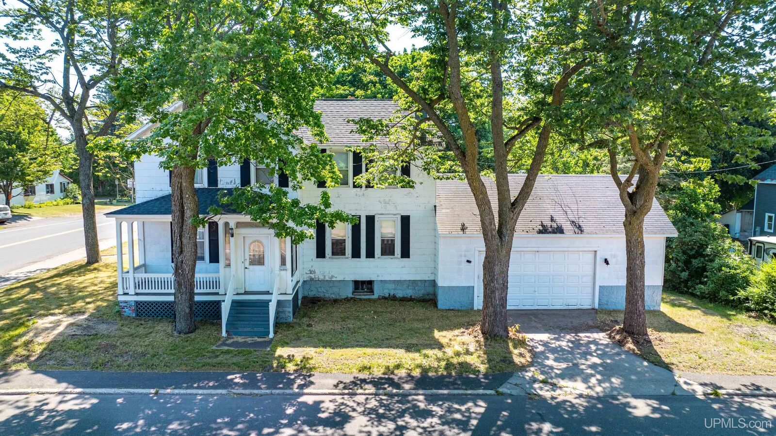 Property Photo:  56886 Calumet Avenue  MI 49913 
