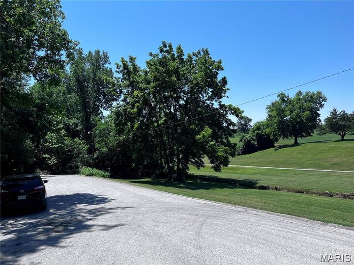 Property Photo: 5 S Park Drive MO 63401