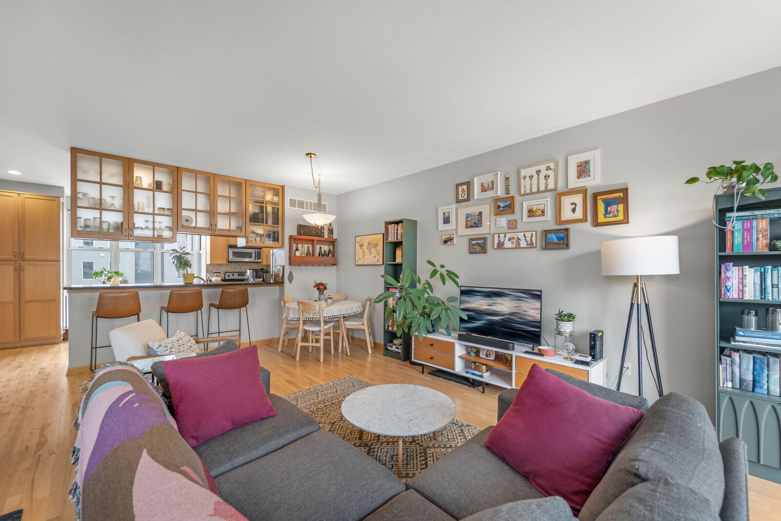 Property Photo: 2106 N Commerce St WI 53212