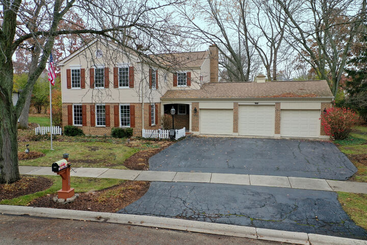 Property Photo:  768 Interlaken Drive  IL 60047 