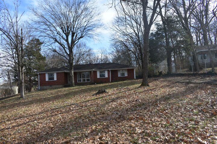 Property Photo:  141 Hillcrest Dr  TN 37115 