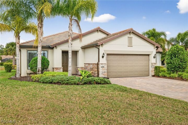 Property Photo: 11800 Benchley Court FL 33913