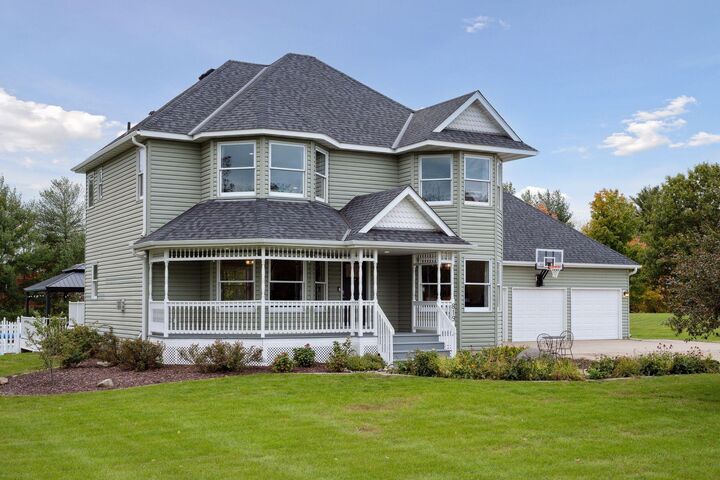 Property Photo:  819 Belanger Avenue NW  MN 55313 