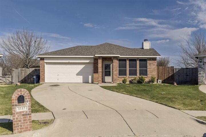 Property Photo: 1117 McKavett Drive TX 76140