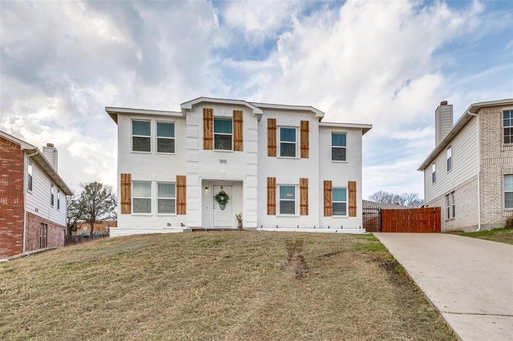 Property Photo:  2416 Big Spring Drive  TX 76120 