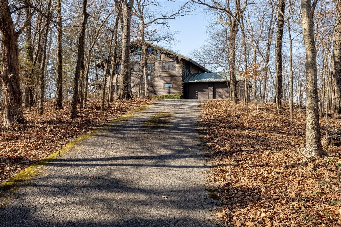 Property Photo:  539, 457, 56, 000 Thompson Lane  MO 64854 