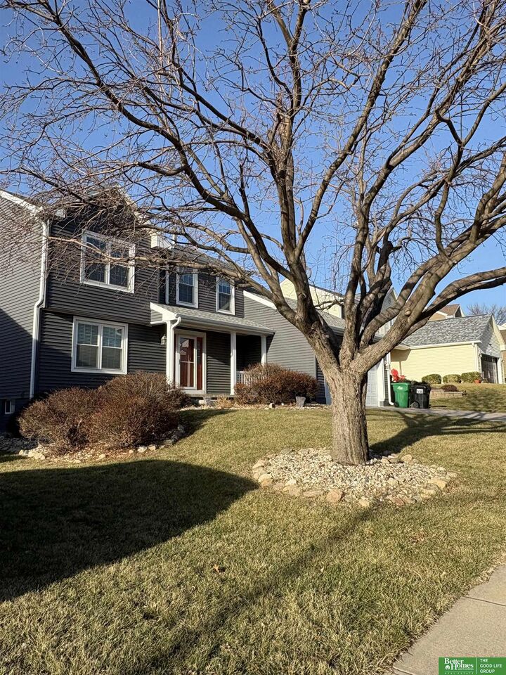 Property Photo: 15304 Edna Street NE 68138