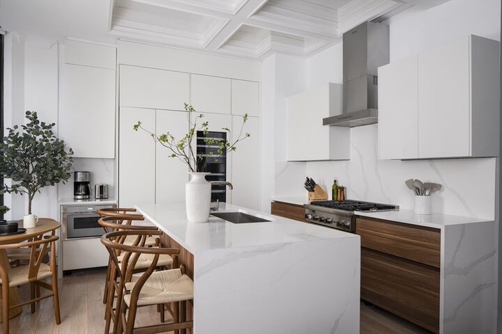 Property Photo:  132 Boylston St. 4  MA 02116 