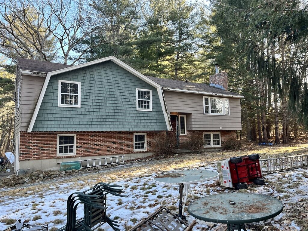 Property Photo:  277 Loon Hill Rd  MA 01826 