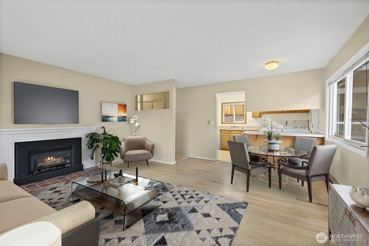 Property Photo:  15551  Densmore Avenue N  WA 98133 