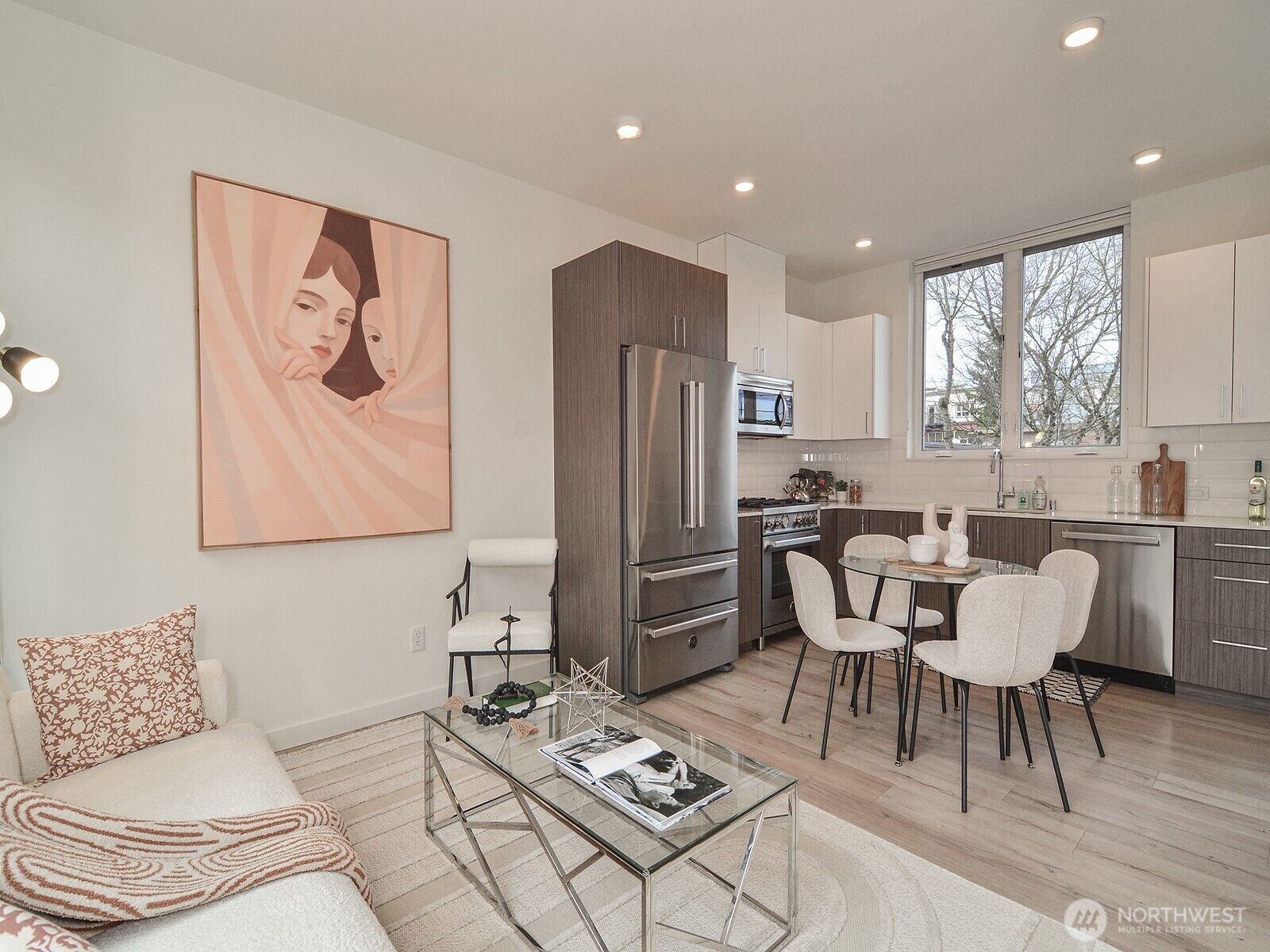 Property Photo:  6539  4th Avenue NE B  WA 98115 