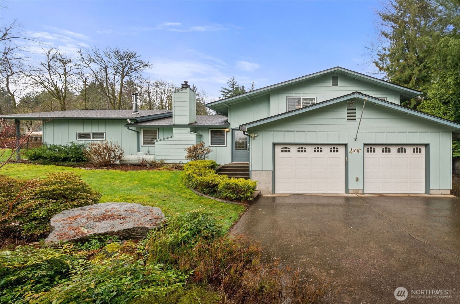 Property Photo:  1105  Irving Street SW  WA 98512 