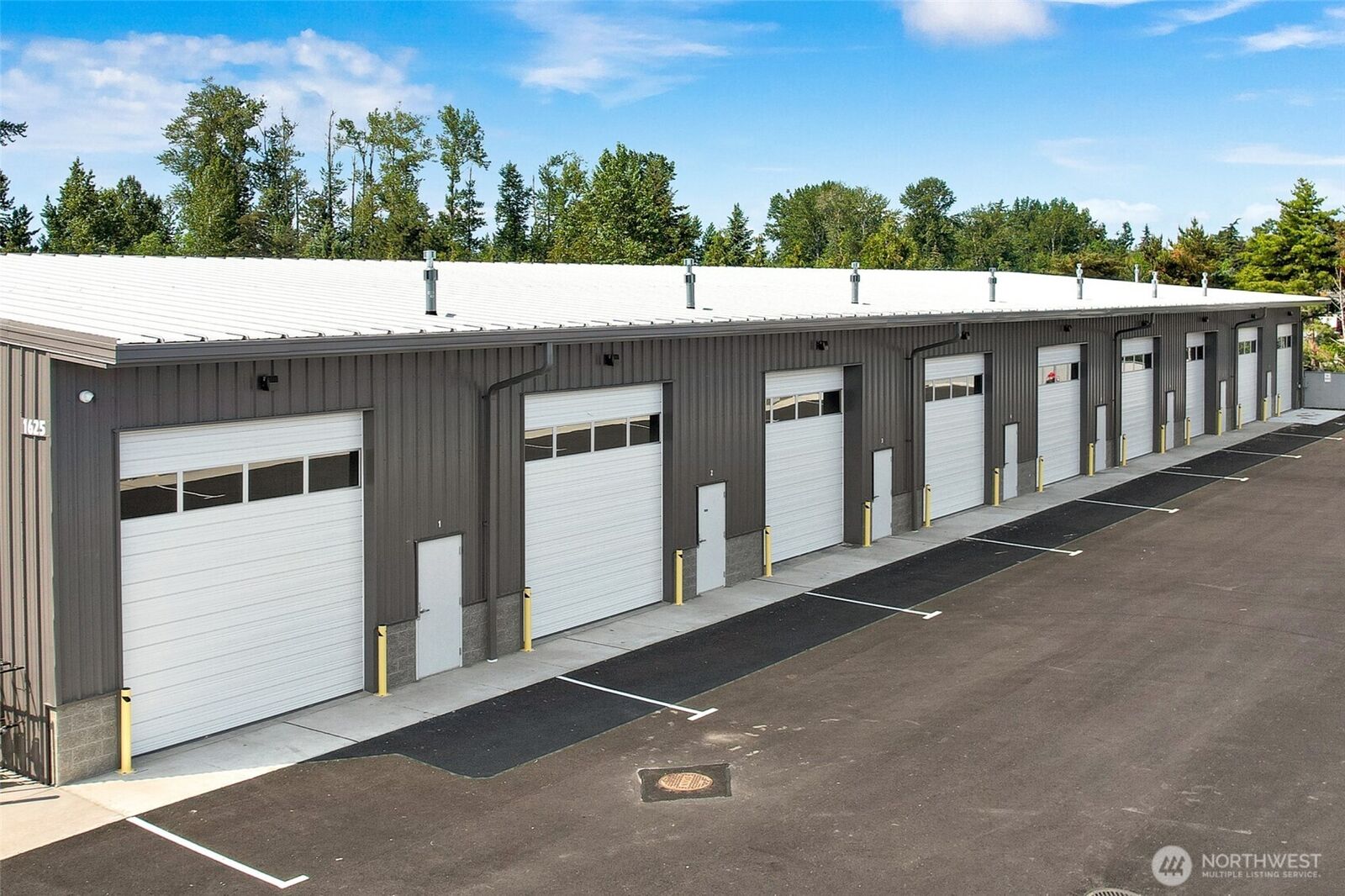 Property Photo:  1635  Jills Court 13  WA 98226 