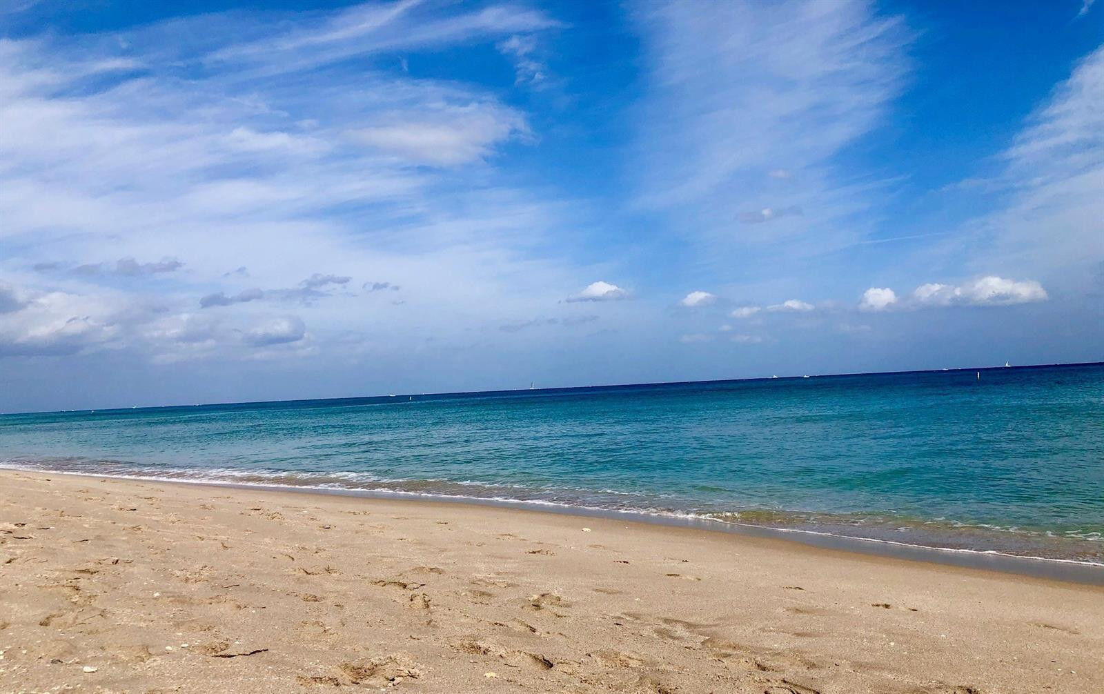 Property Photo: 6000 N Ocean Boulevard 1D FL 33308