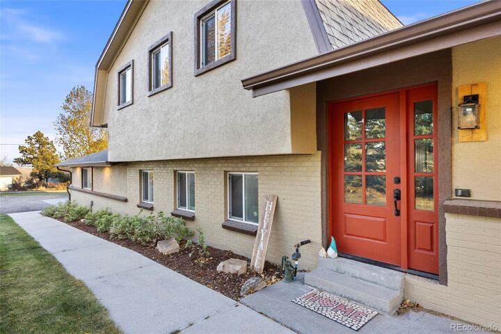 Property Photo:  954 Cheyenne Place  CO 80138 