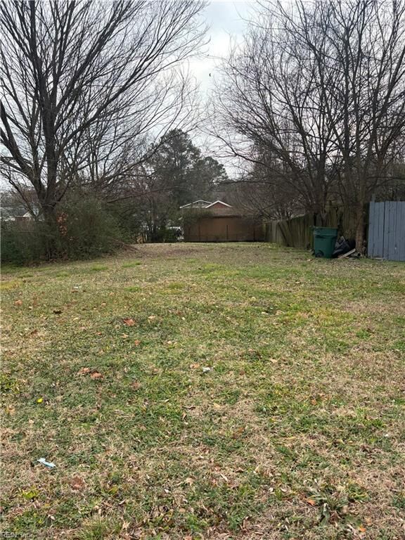 Property Photo: 0.14ac E Washington St VA 23434