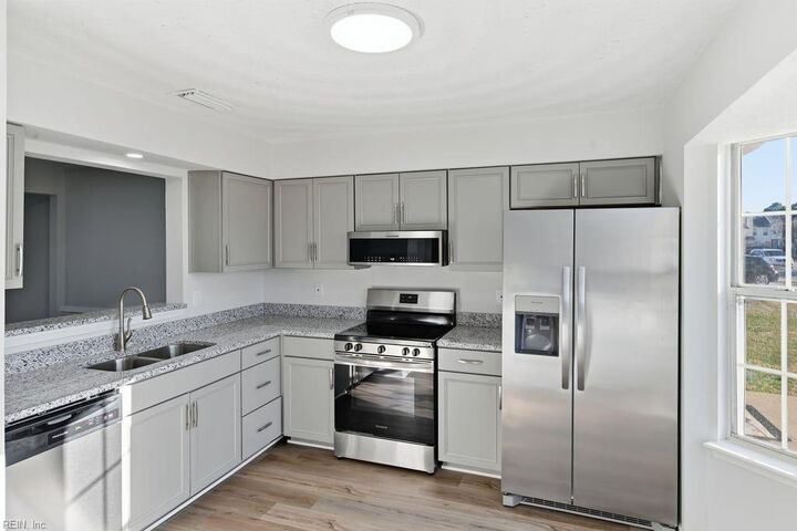 Property Photo: 544 Hollomon Dr VA 23666