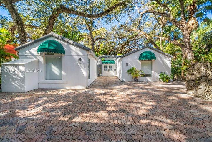 Property Photo:  3700 Justison Rd  FL 33133 