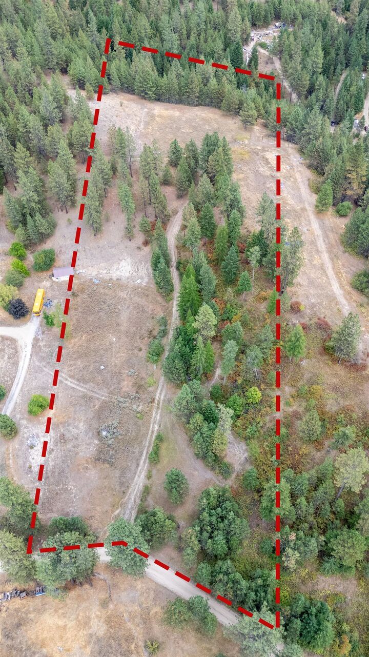 Property Photo:  5491 C Sailor Rd  WA 99006 