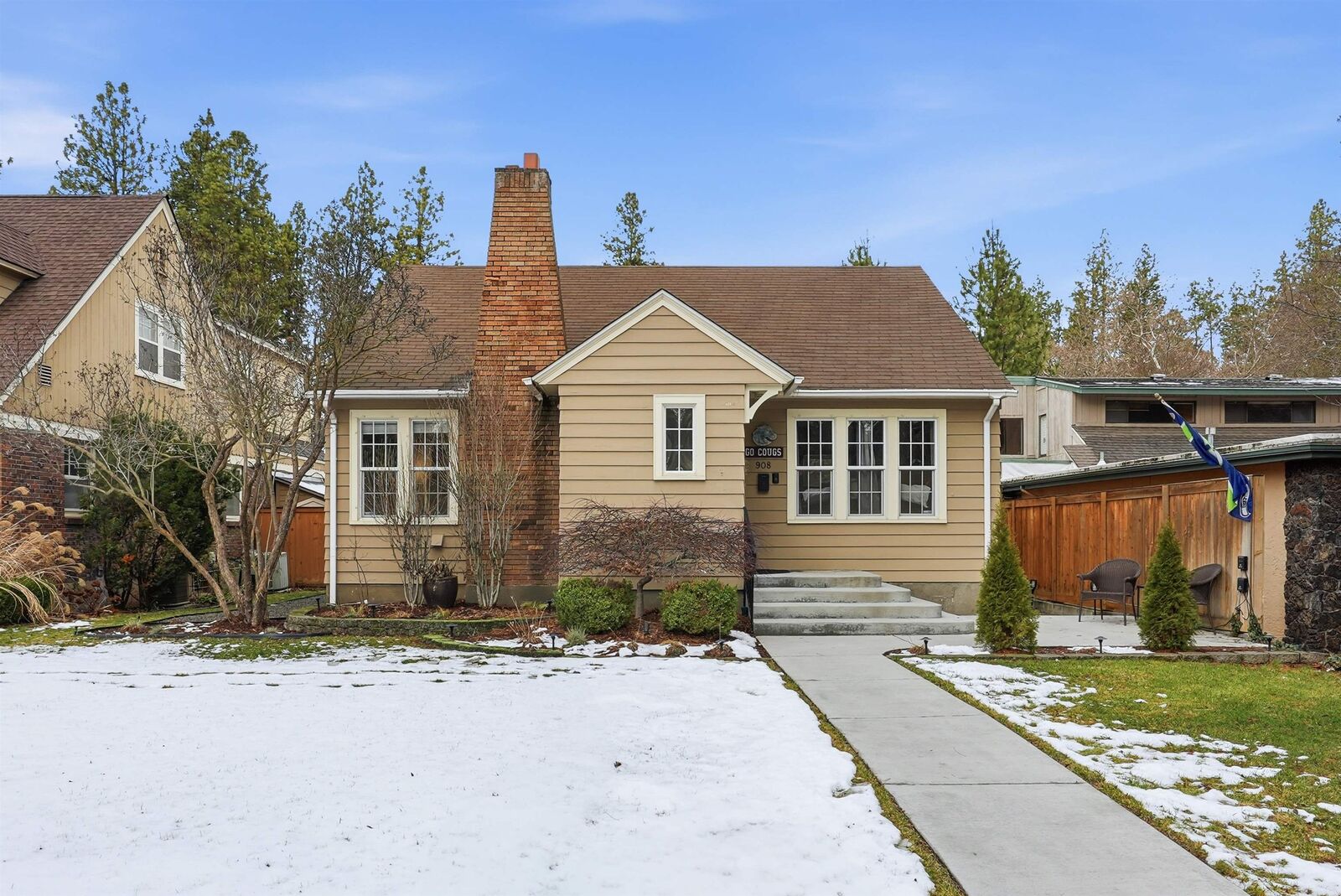 Property Photo:  908 W 20th Ave  WA 99203 