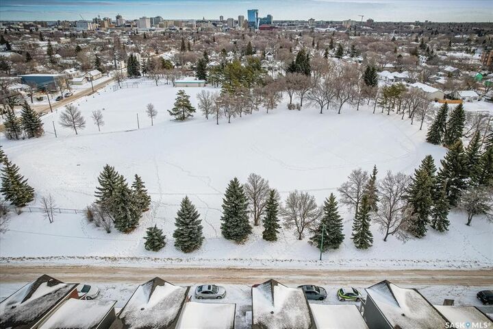 Photo de la propriété:  419 L Avenue S  SK S7M 5Y6 