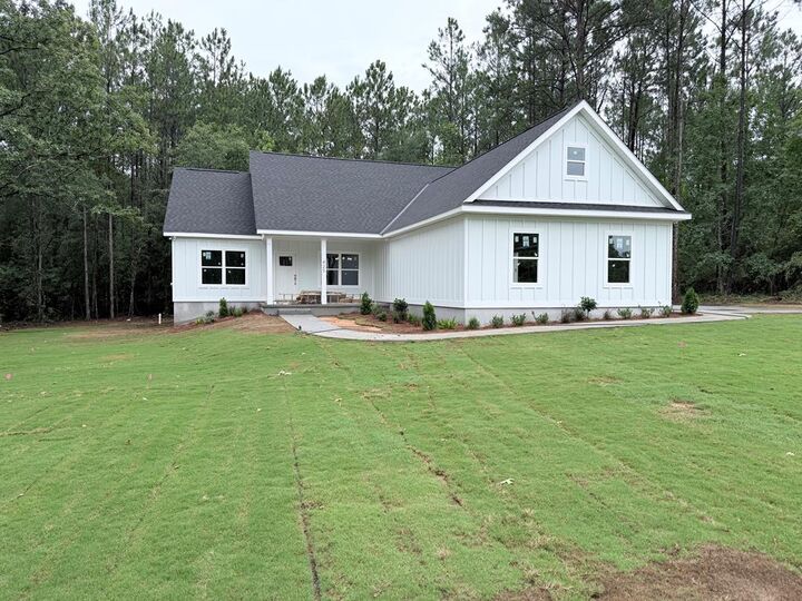 Property Photo:  425 Woodridge Lane  GA 39827 