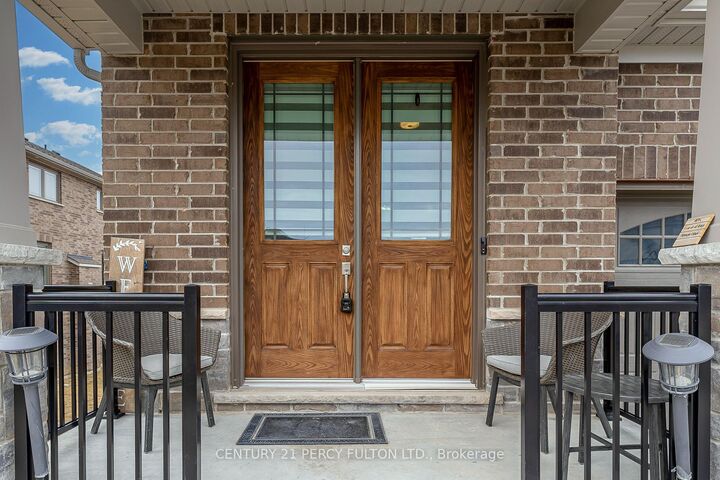 Photo de la propriété:  302 Cullen Trail  ON K9H 0J8 