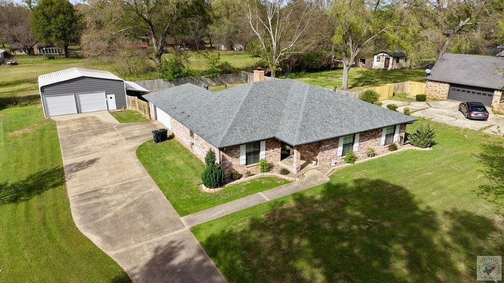 Property Photo: 6202 Pebble Brook TX 75503