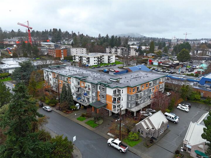 Property Photo:  1550 Church Ave 308  BC V8P 2H1 