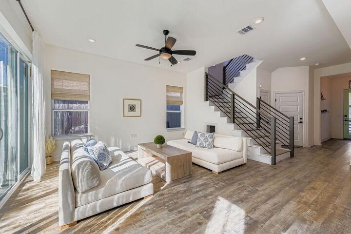 Property Photo:  2315 Santa Maria Street  TX 78702 