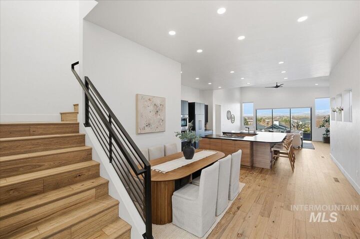 Property Photo: 764 E Ashbourne Lane ID 83616