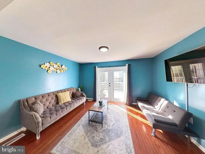 Property Photo: 2917 Hickory Leaf Way MD 20904