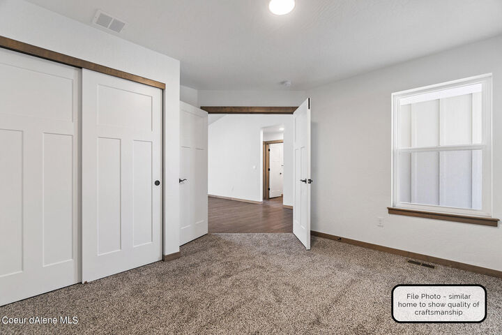 Property Photo: 866 E Valley St S ID 83822