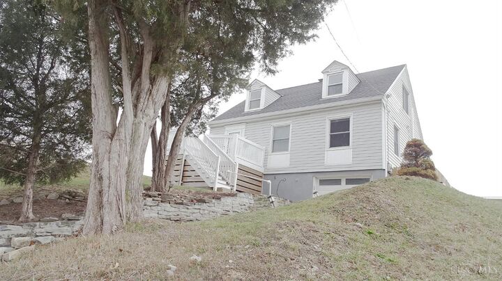 Property Photo:  1527 Dana Avenue  OH 45207 