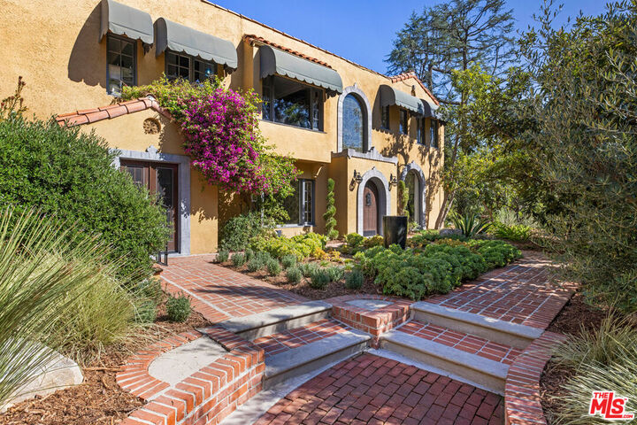 Property Photo:  540 Mount Washington Dr  CA 90065 